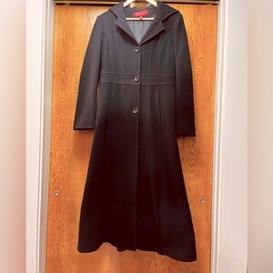 Anne Klein long black wool coat. Hooded. Single breasted. Fully lined. size 6